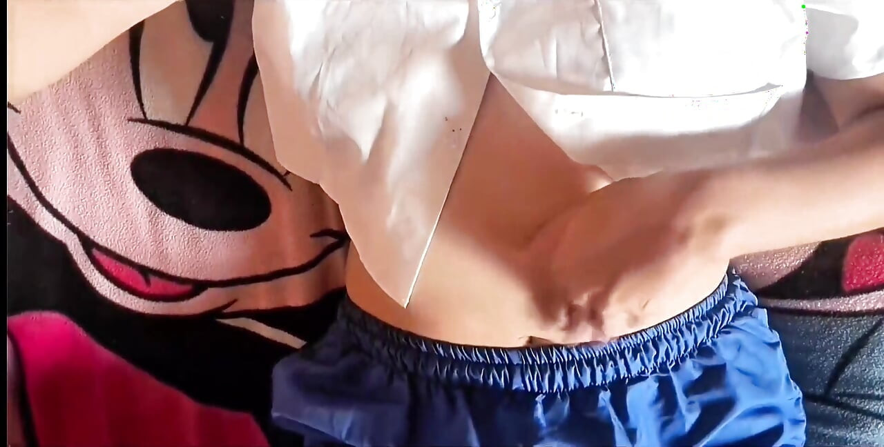 Gadis latina pemalu digoda dan dientot habis-habisan