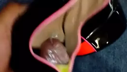 Siyah ayakkabılar