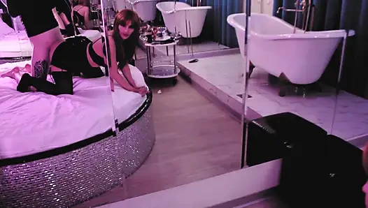 Джорджийская богиня Эва в латексе глубоко сосет, трах, гонзо-милфа, фетиш из кожи, большой хуй