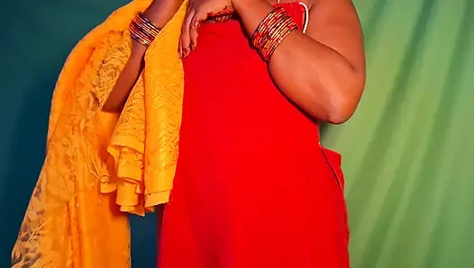Pertunjukan erotis tante seksi india yang nggak nongol dan sama suaminya