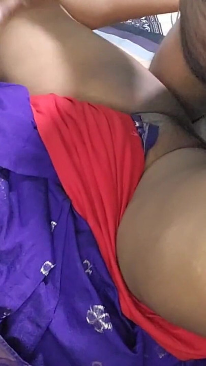 मैं अपनी नई भाभी को पहली बार अच्छी चुदाई देता हूं | क्लिप 1