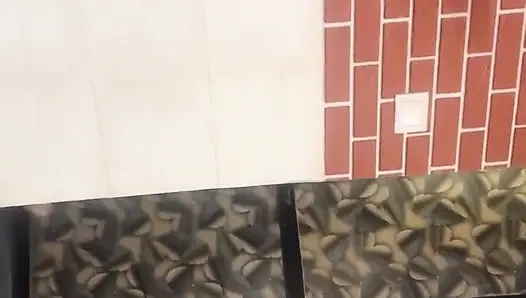 Pacarnya ngentot memeknya habis-habisan sampai dia meringis keenakan