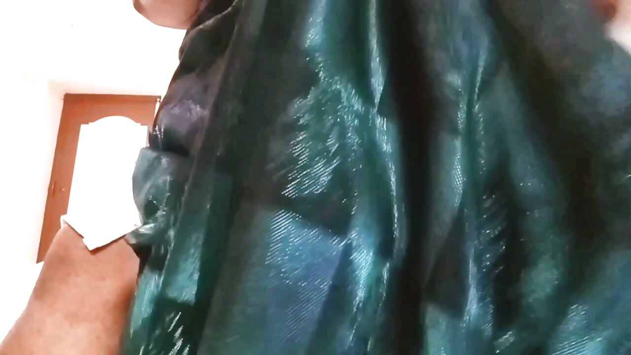 Esposa Madura Desi Tamil Lux fodida pelo Chefe Velho no Hotel