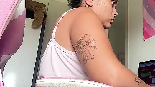 Home Office Workday Chubby Girl Natural Loud Farts Computer Desk Vibes