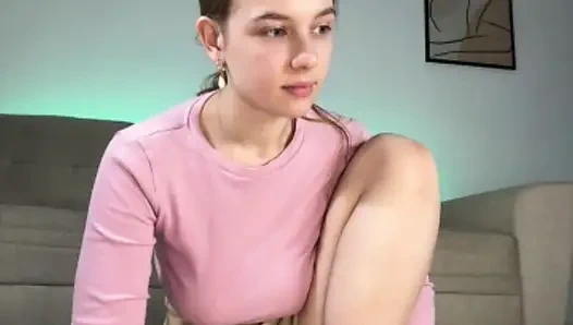 Jucielussie Cam sitting and real orgasm