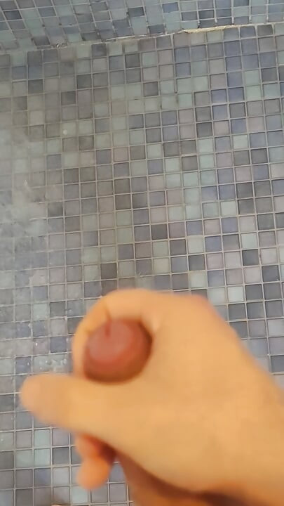 淋浴自慰不射精。