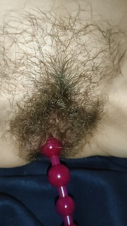Hairy pussy fingering and cumming with MagicStick, small squirt