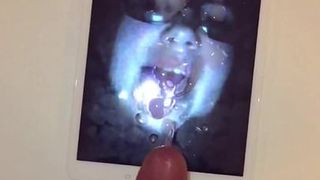 Трибьют спермы - массивный камшот для девушки из Snapchat Alexa