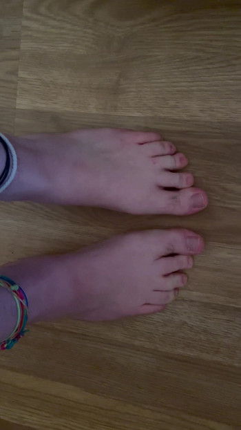 Toe wiggle time