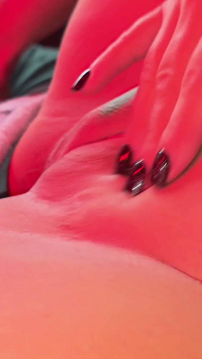 The plump big pussycat loves being spanked | Clip 2