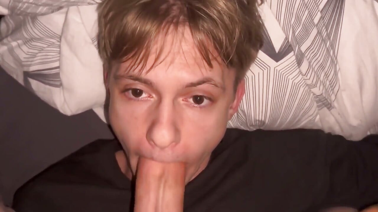 J’ai baisé un gentil garçon par la bouche et j’ai éjaculé