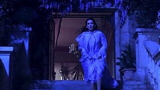 Sadie Frost, Winona Ryder - ''Bram Stoker's Dracula'' 02