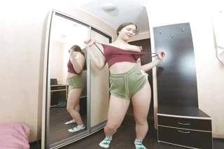 Amalia Davis ve büyük sulu göğüsleri sanal gerçeklikte yüzünüzde