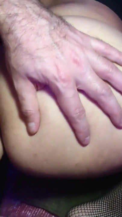 DIE FRAU MEINES FREUNDES BEVORZUGT MEINEN SCHWANZ SEINEM ... HIER IST DER BEWEIS | Clip 1