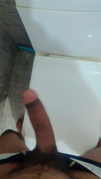 我的坚硬鸡巴和弹跳