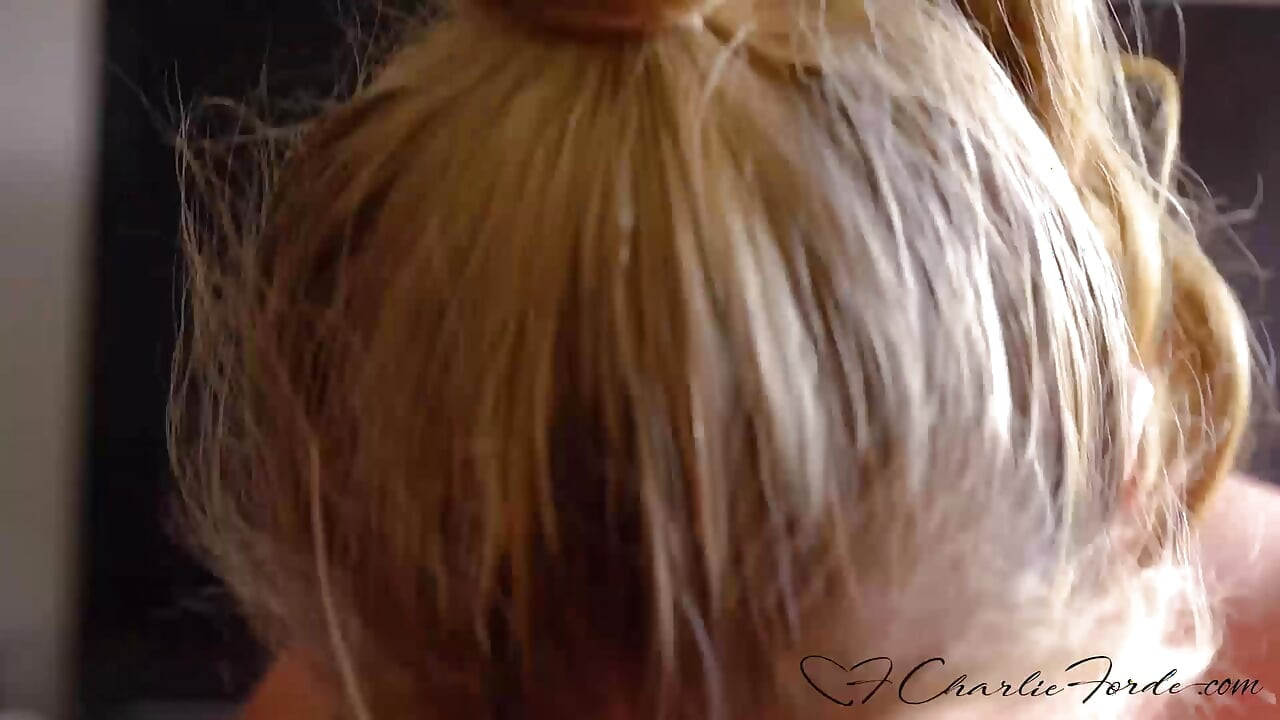 Hot Chick Charlie Forde Showers Fuckers Dick With Squirt Mens Riding