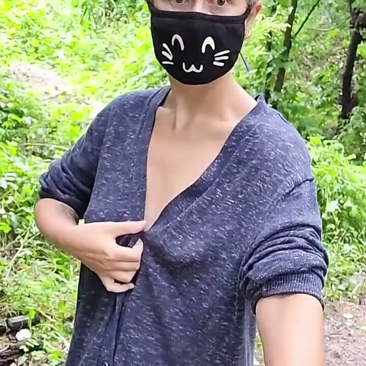 I decided to take a little walk and filmed a video for you. Of course a little rain didn't stop me!