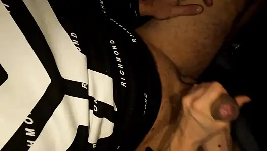 Footjob seksi dengan nilon hitam