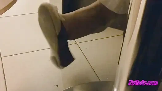 Nyllady болтает в пиццерии