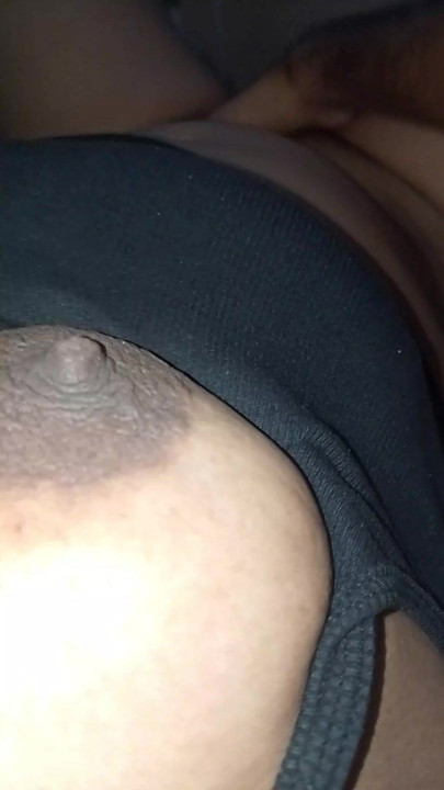 Menggores toket dan memek desi ah nice
