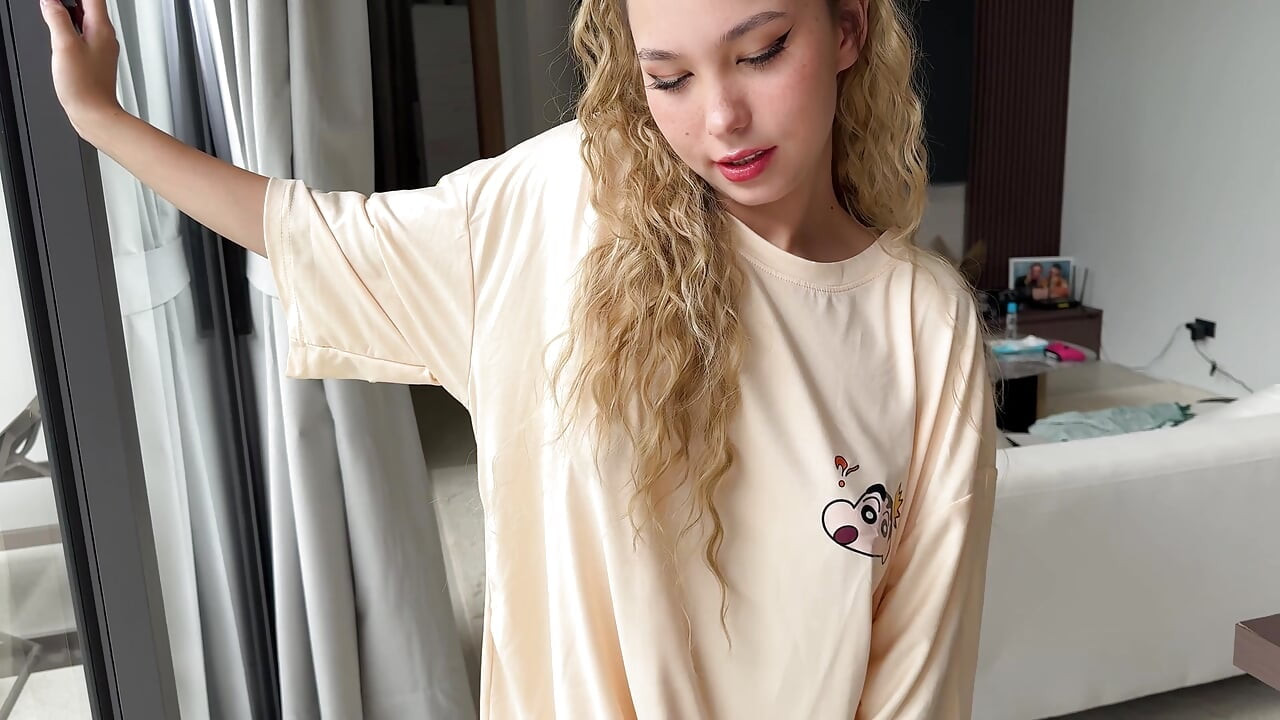 A Cutie with a Beautiful Ass Gets Fucked Hard (not Full)