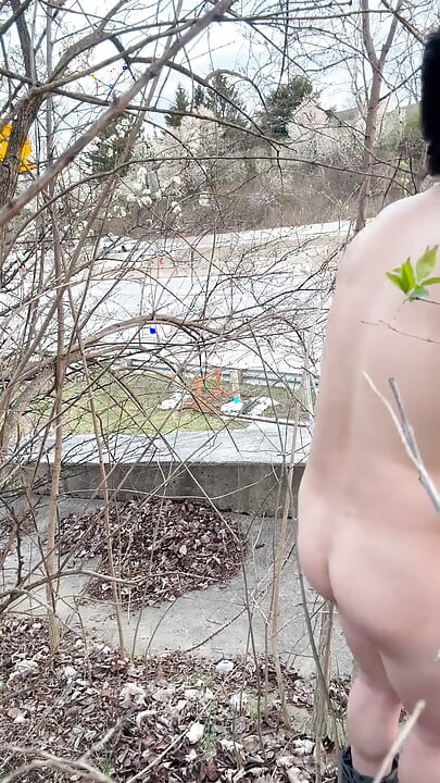 Asian Bodybuilder Strips Naked Roadside - Outdoor Flexing, Muscle Worship & Hands-free Cum Explosion