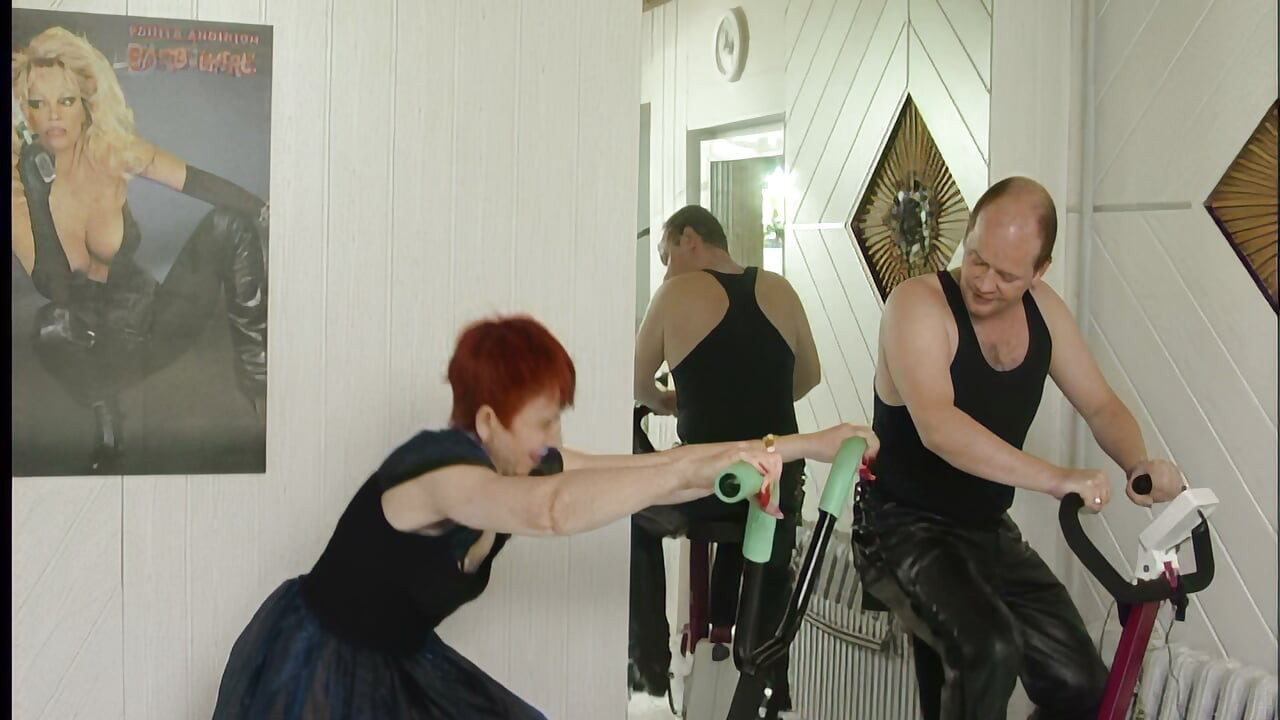Redhead MILF Deepthroats Cock Till Cum Fills Her Mouth