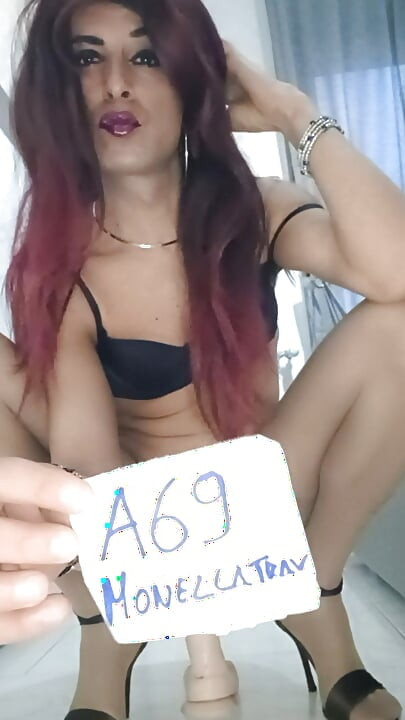 Deborah željna........