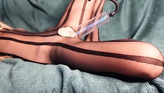 Penis Pump Sucked Her Pussy Pumping Fisting and Squirting Homemade Real MILF Orgasm