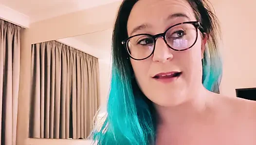 Behind the Scenes ElizabethHunny Solo Photoshoot