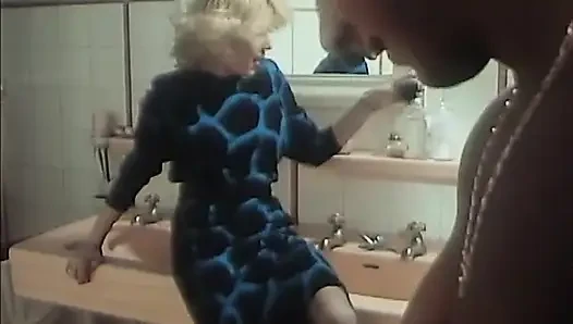 Good chic, good style, but... sluts!! (1983)