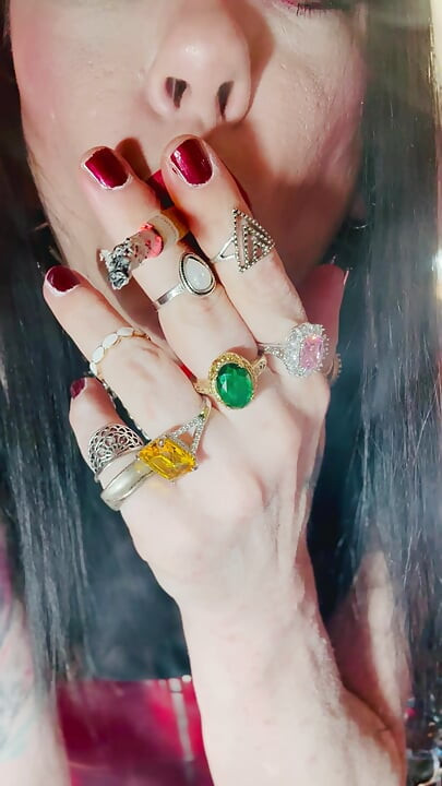 18 Rings! Satu-satunya Ratu Merokok Anda Perlukan Merokok Rokok Dalam Skirt Kulit - OMI OME Dangles Drifts