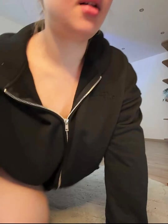 Big natural boobs oil show with jucielussie