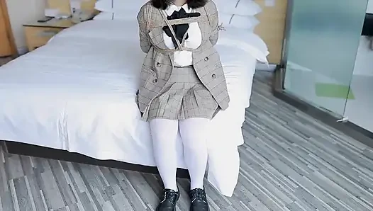 Hui09 - a White-stockinged Jk Girl Is Bound to the Bed with Ropes.