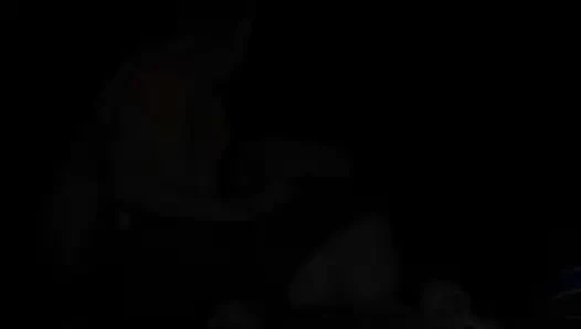 Tombul kız üçlü grup sekste yabancı süte takılıyor