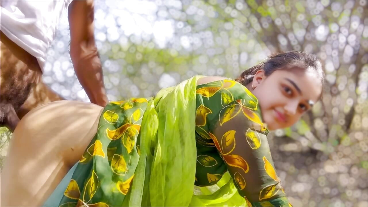 Awek desi kampung dengan pepek ketat kali pertama video xxx, awek India cantik pepek ketat berkongkek keras