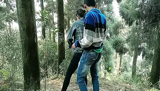 18 Year Old Indian College Boy Hot Sex with Mature Desi Bhabhi Punam