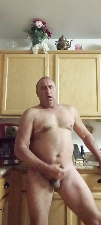 אונן קצת לפני העבודה