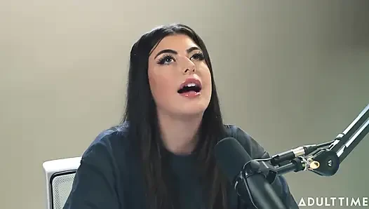 Menjadi seorang dominatrix profesional bukanlah hal yang diharapkan gal ritchie!  Podcast Khusus Orang Dewasa