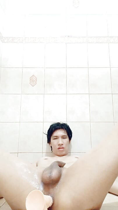 Teetajet Pratumthong Fag Thailand masturbate, drink my piss and cum and penetrate my ass, anal