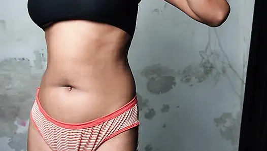 Mein stiefsohn leckte meine muschi, bis ich kam.