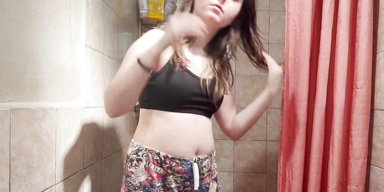 Look at My Gagging Face After Smelling My Sweaty Ass and Pussy
