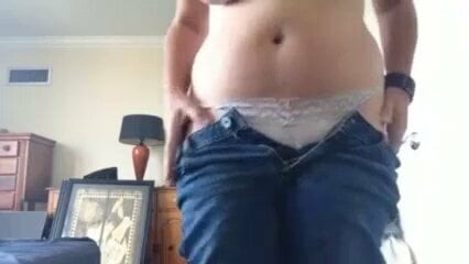 BBW Masturbates