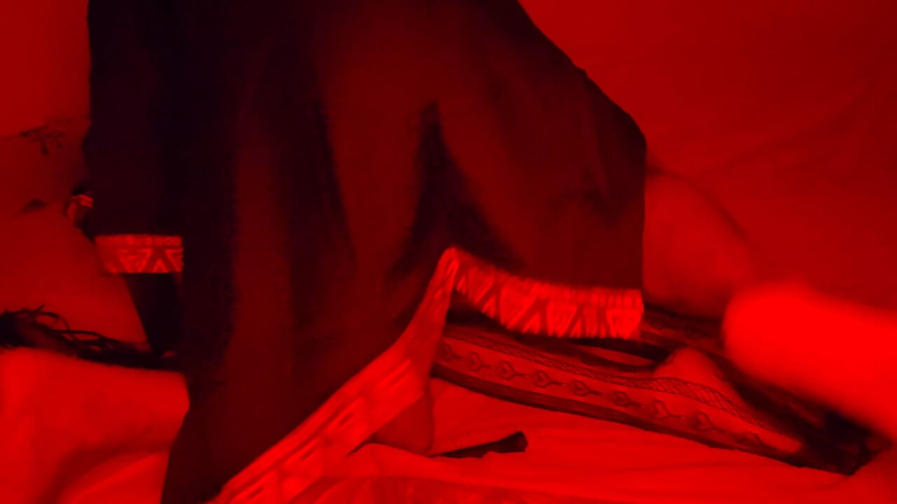 BDSM Vani es sometida a Choko