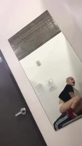 Fucking In The Fitting Room