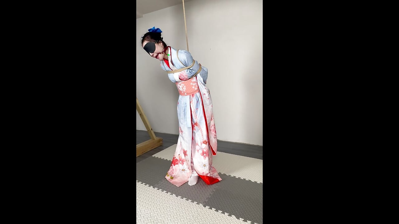 Güneşli bir günde kimono giymenin doruk versiyonu