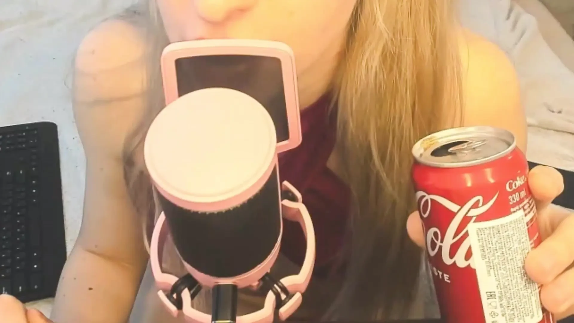 ASMR, esclave alimentaire, rouge à lèvres