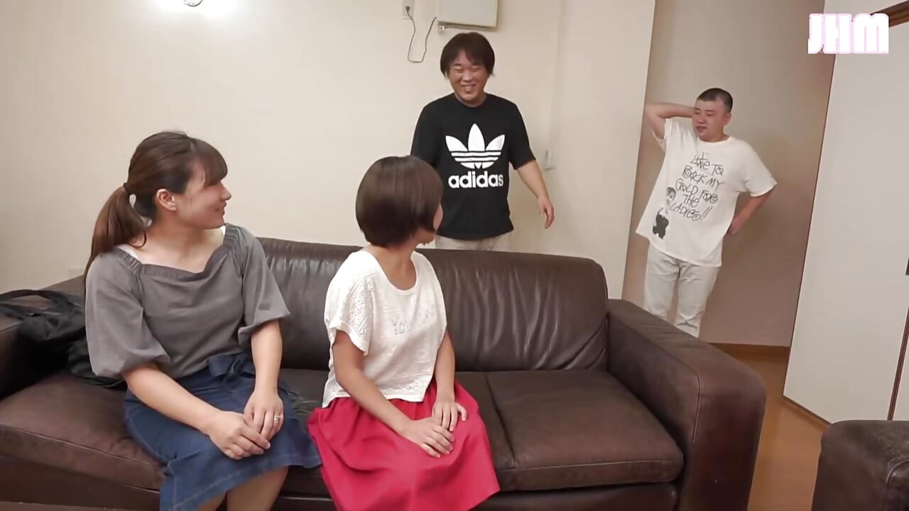 Bratty继妹Mitsuki - 她的挑衅态度扰乱了安静的例行公事 - 第1章