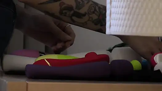 Siswa seksi membutuhkan uang tunai- Wawancara