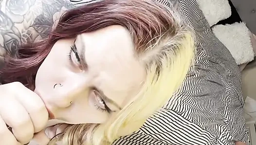 Aku ingin mencicipi air manimu: menggoda seluruh tubuh & nyepong kontol di muka